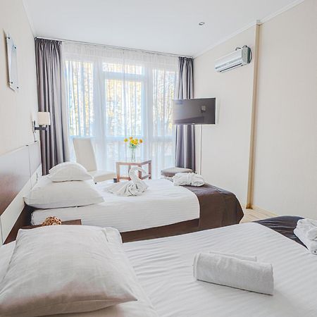 Holiday Beach Budapest Wellness Hotel With Sauna Park Экстерьер фото