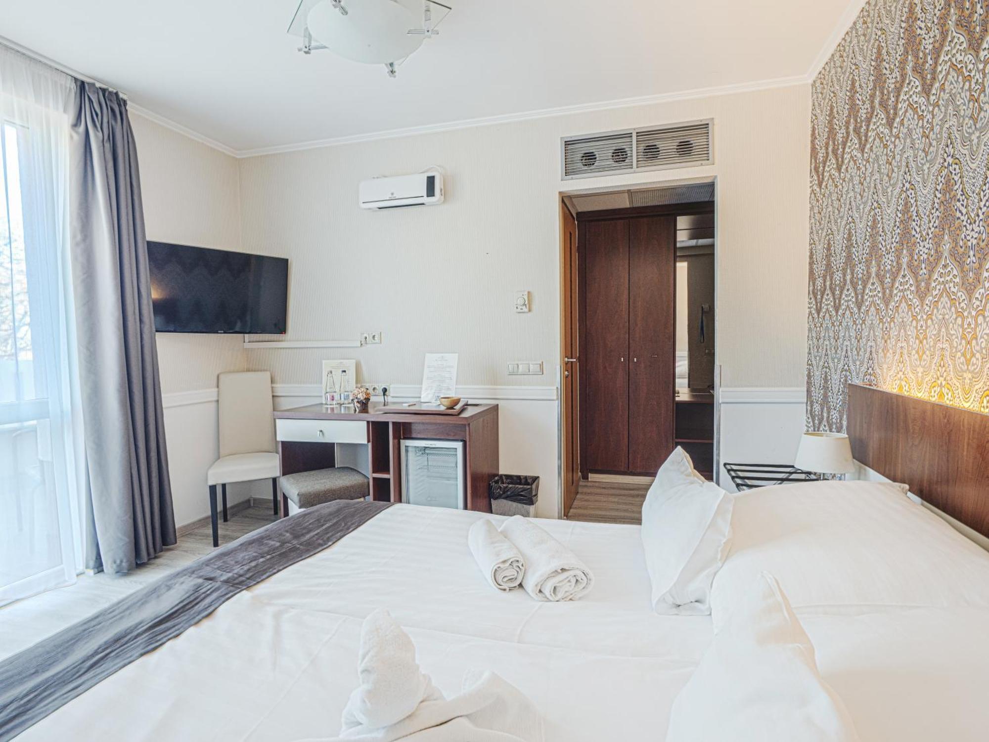 Holiday Beach Budapest Wellness Hotel With Sauna Park Экстерьер фото