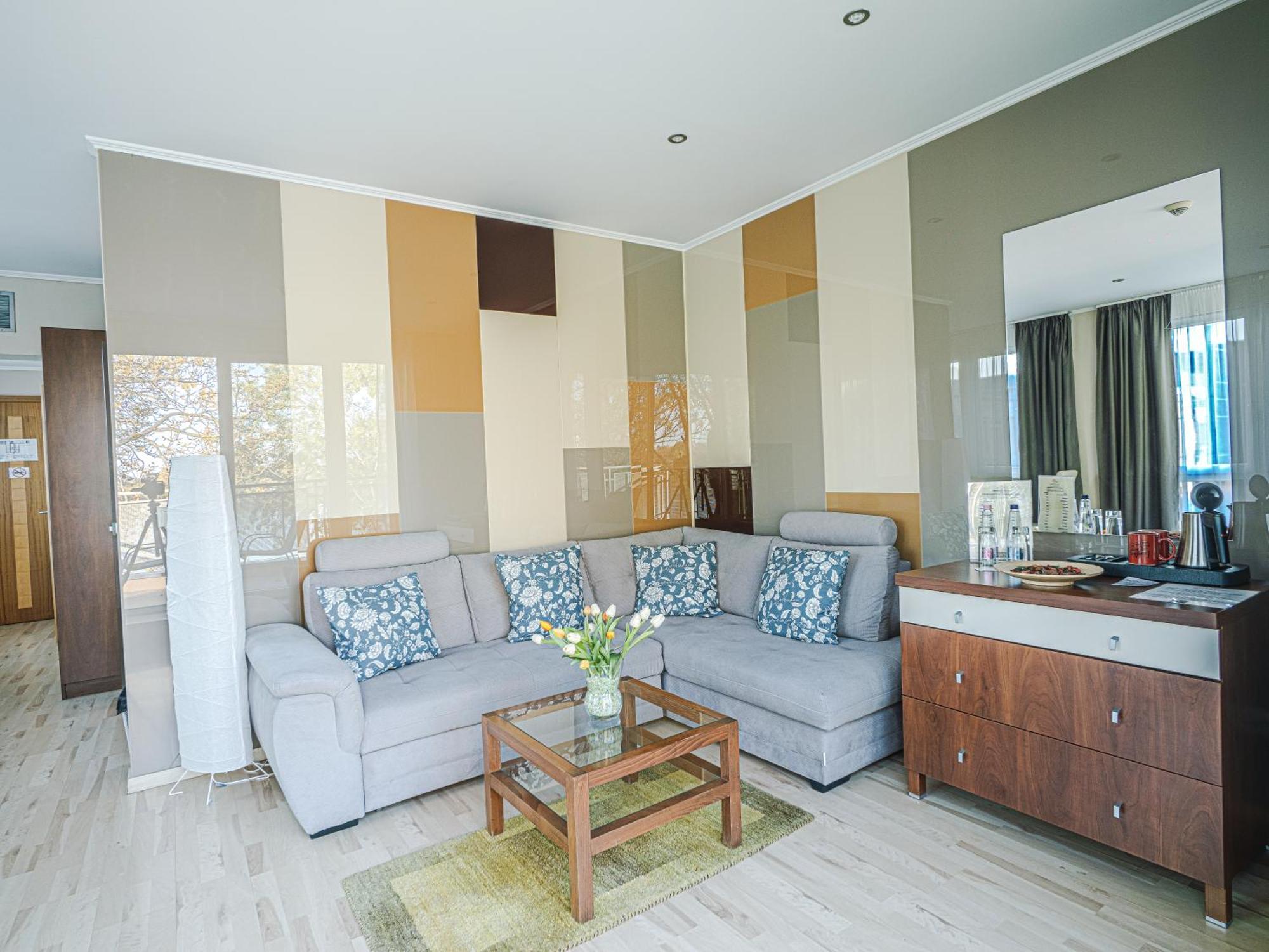 Holiday Beach Budapest Wellness Hotel With Sauna Park Экстерьер фото