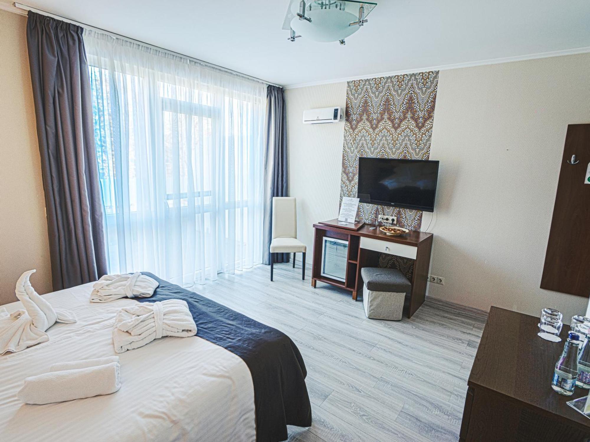 Holiday Beach Budapest Wellness Hotel With Sauna Park Экстерьер фото