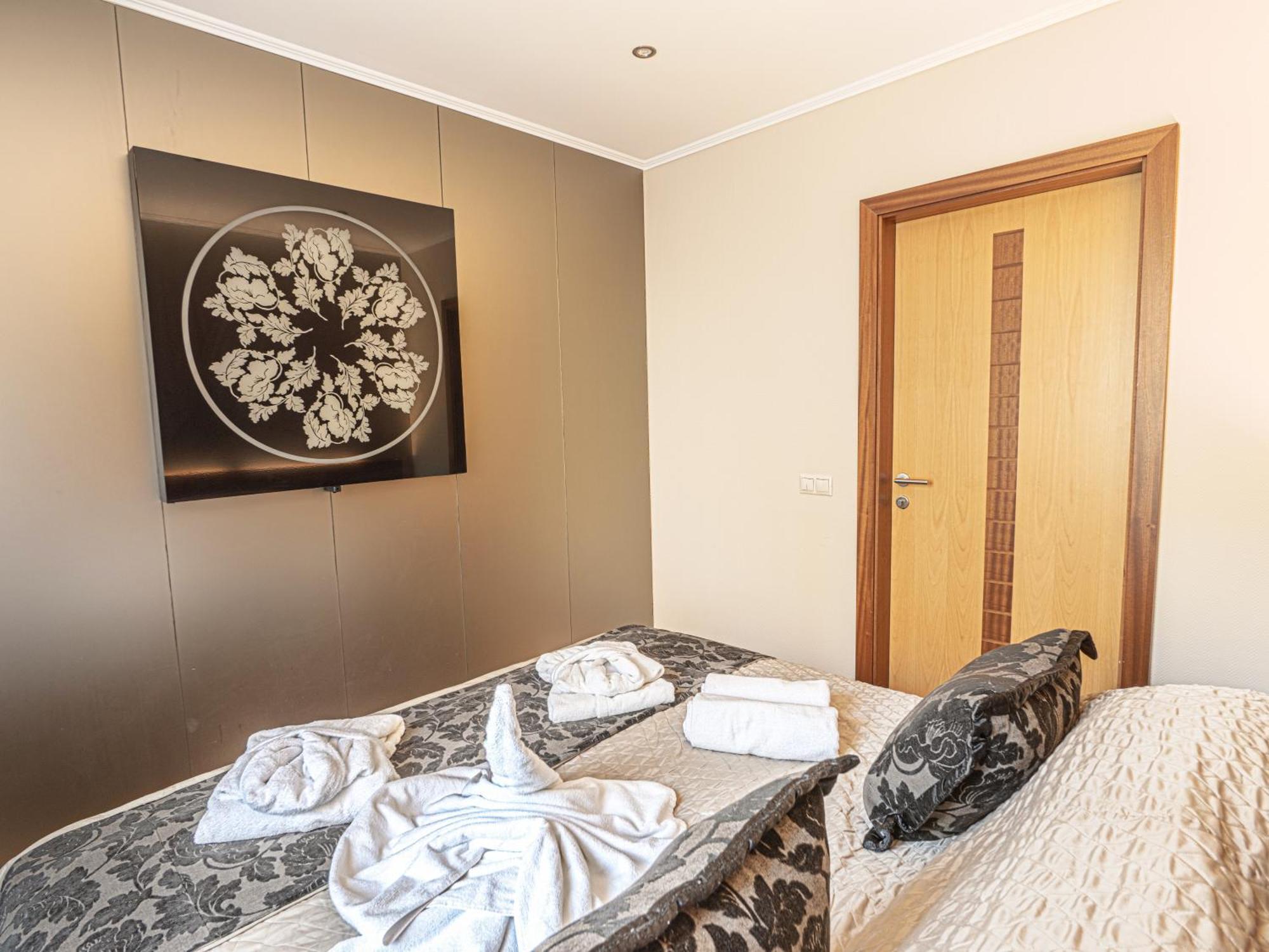 Holiday Beach Budapest Wellness Hotel With Sauna Park Экстерьер фото
