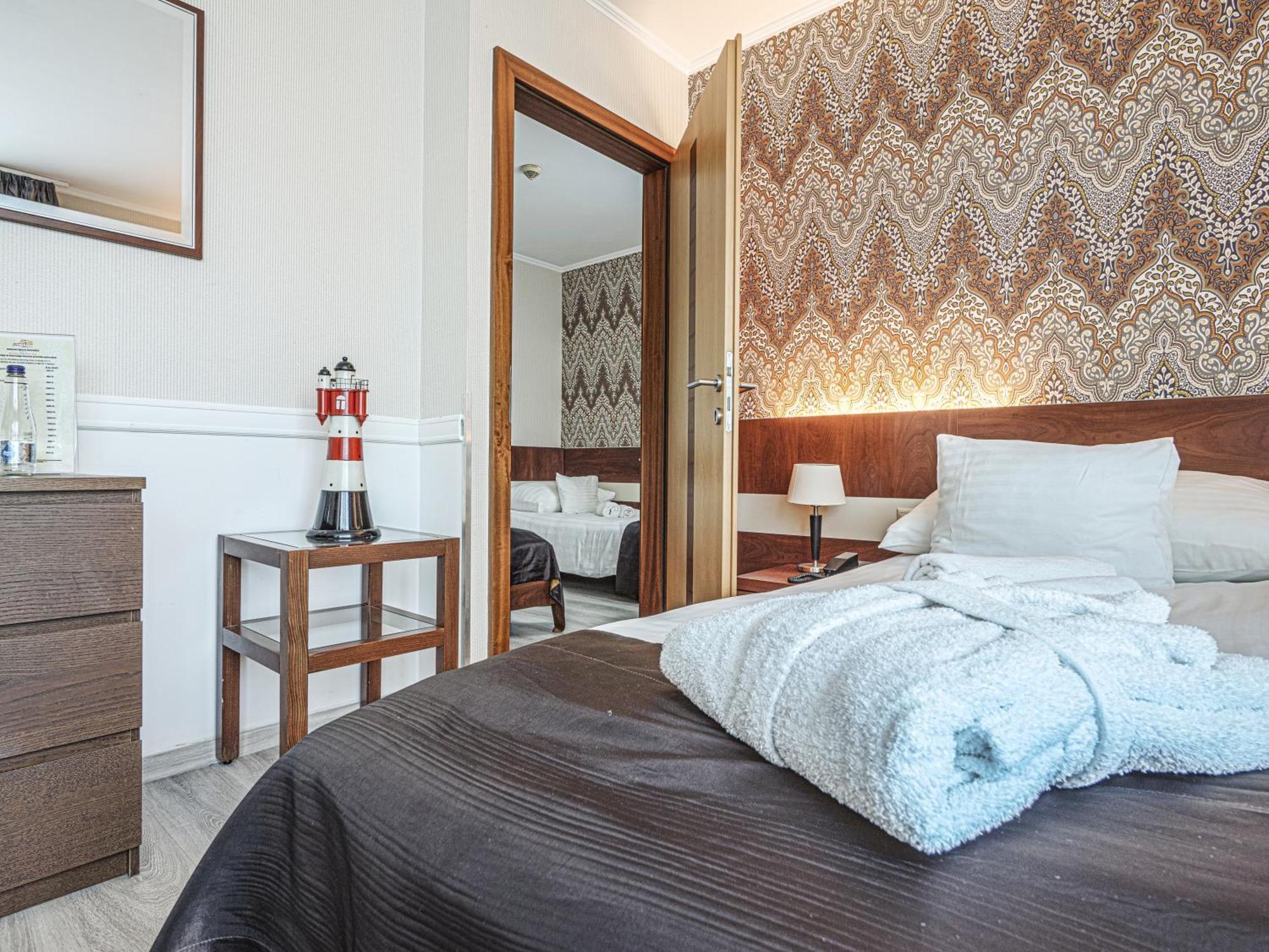 Holiday Beach Budapest Wellness Hotel With Sauna Park Экстерьер фото