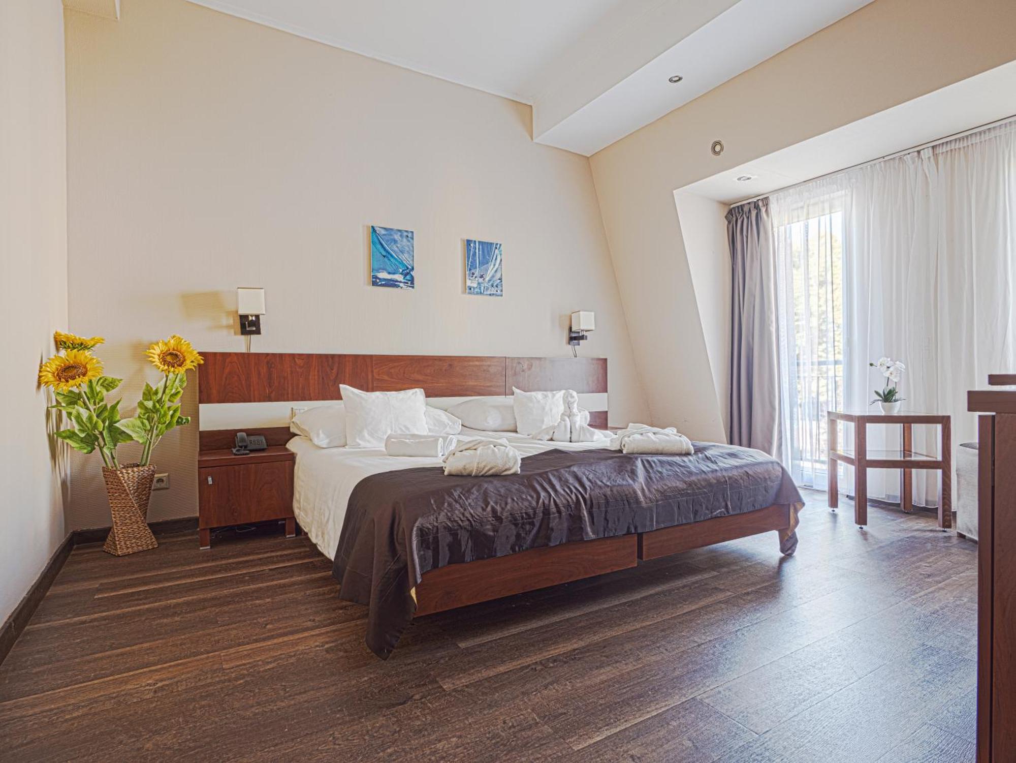 Holiday Beach Budapest Wellness Hotel With Sauna Park Экстерьер фото