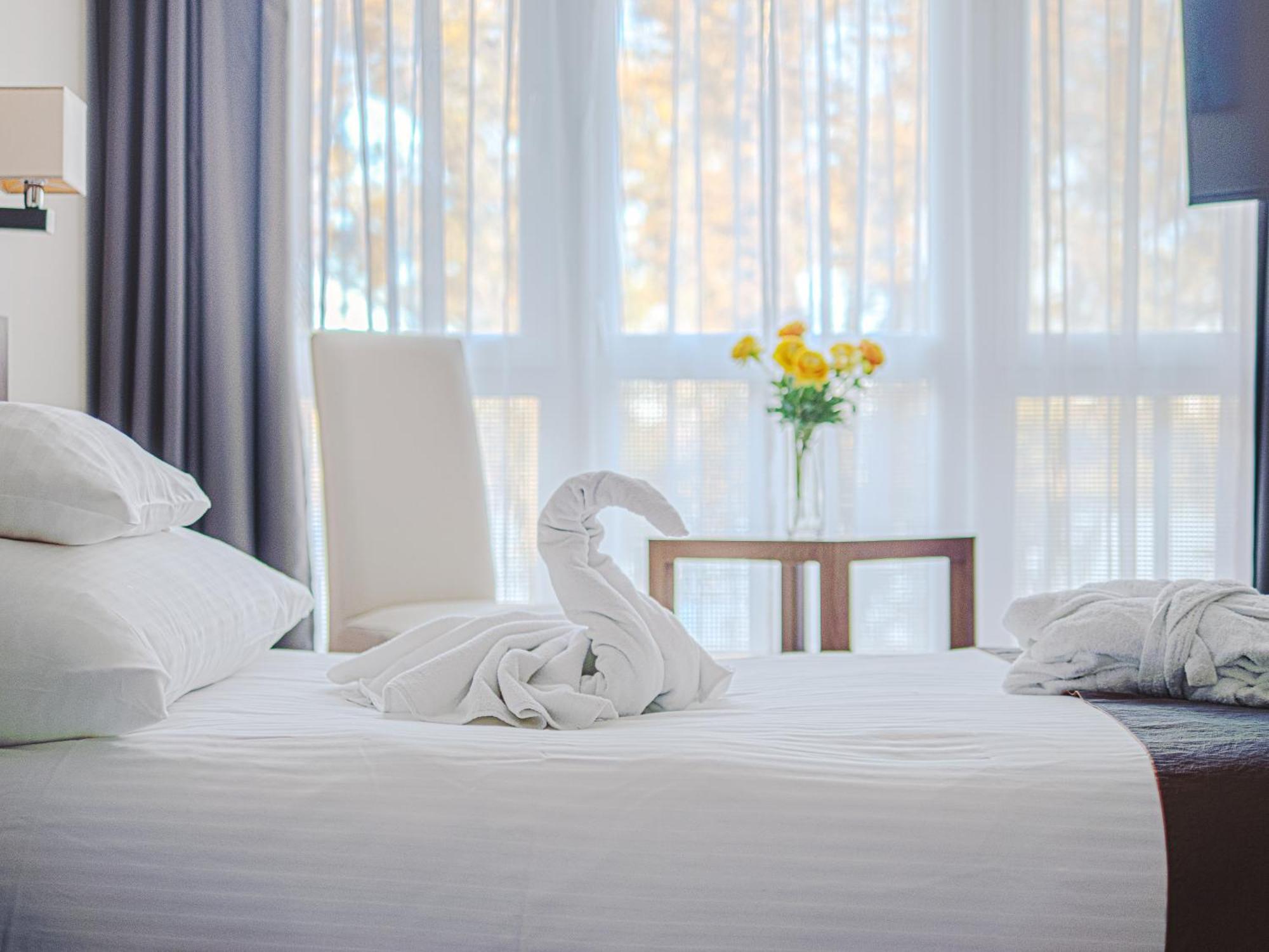 Holiday Beach Budapest Wellness Hotel With Sauna Park Экстерьер фото