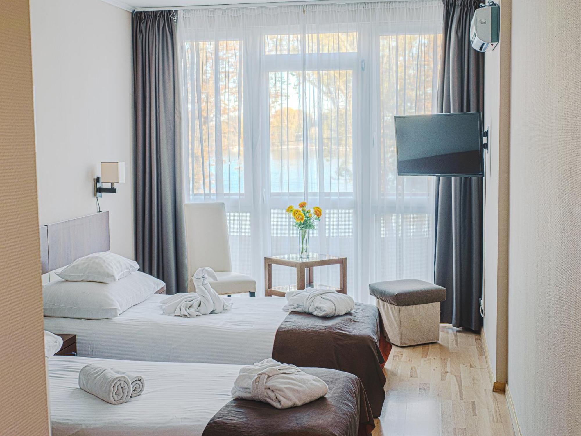 Holiday Beach Budapest Wellness Hotel With Sauna Park Экстерьер фото