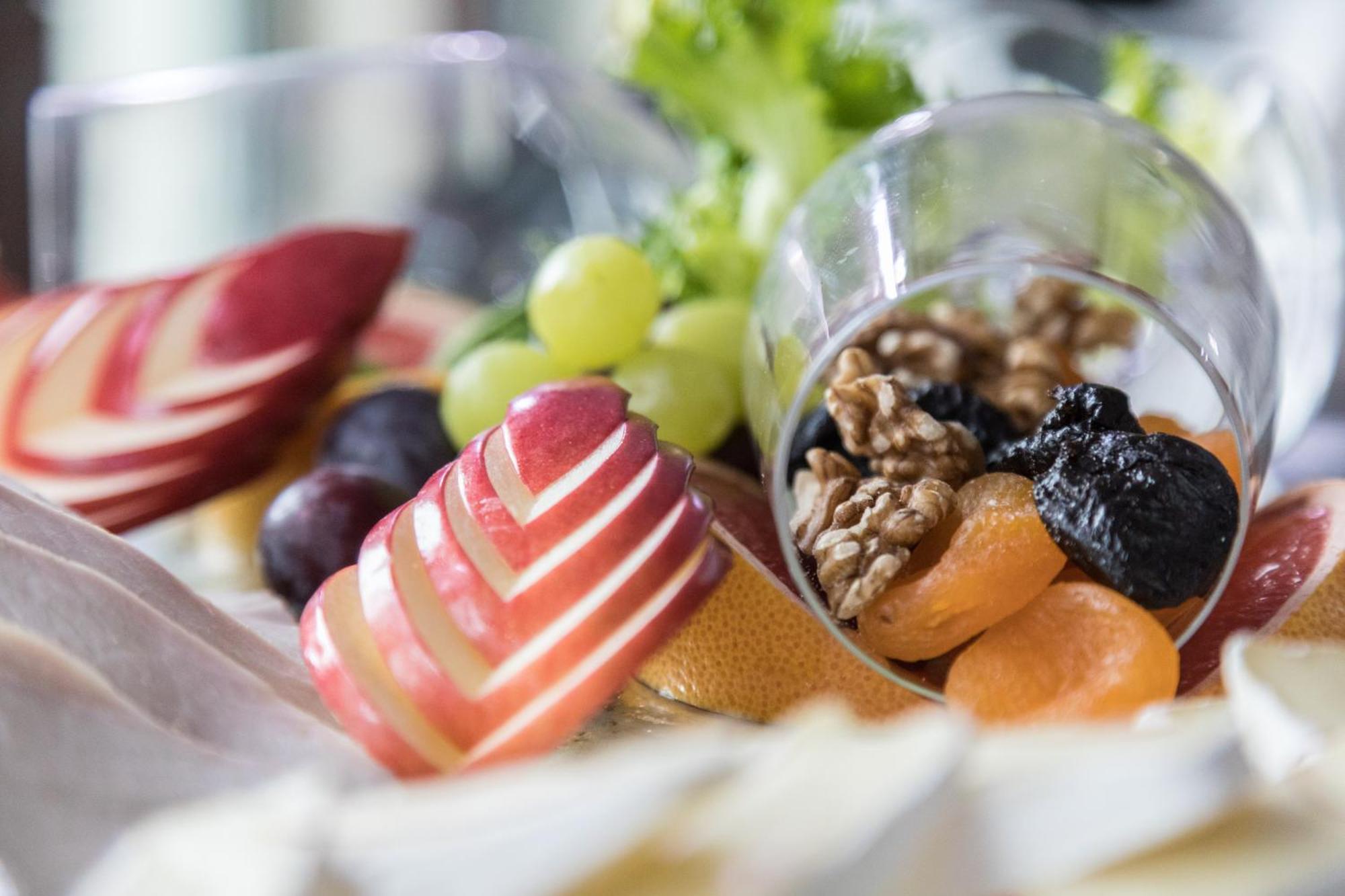 Holiday Beach Budapest Wellness Hotel With Sauna Park Экстерьер фото
