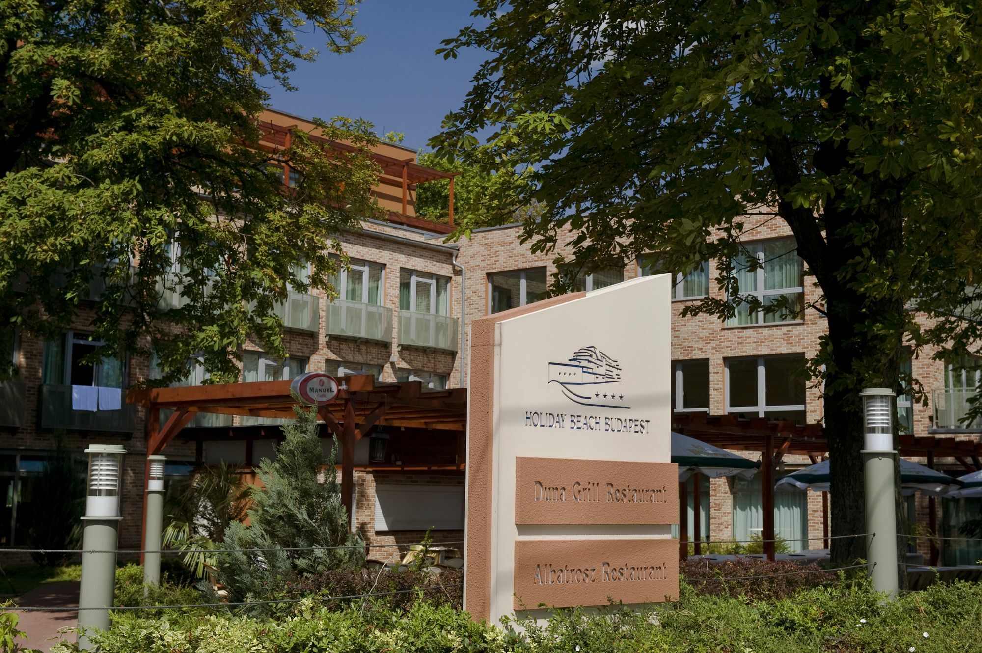 Holiday Beach Budapest Wellness Hotel With Sauna Park Экстерьер фото